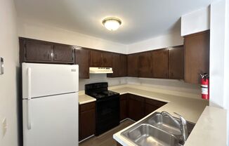 2 beds, 2 baths, $1,295