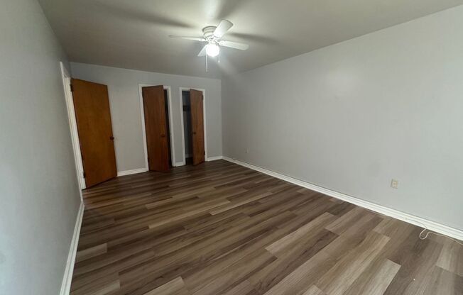 2 beds, 1 bath, 800 sqft, $1,999, Unit 6230 Fifth Ave. #222D