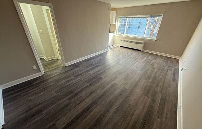 Studio, 1 bath, 400 sqft, $895, Unit #418