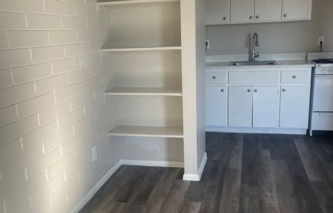 Studio, 1 bath, 336 sqft, $999, Unit D26