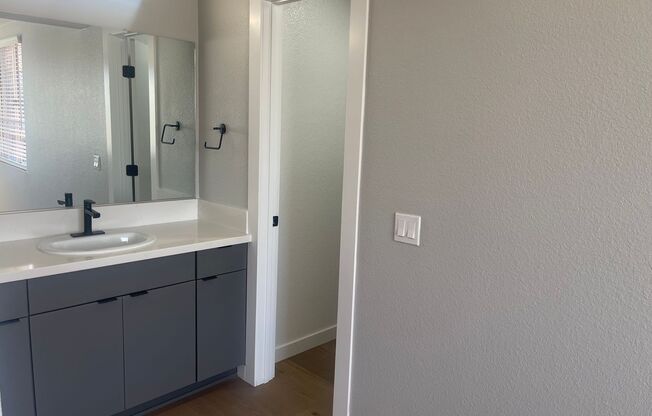 2 beds, 2 baths, 1,013 sqft, $3,510, Unit D-430