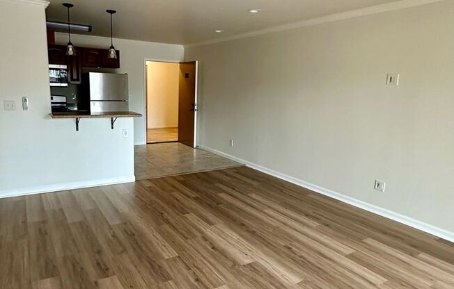 1 bed, 1 bath, 720 sqft, $2,375, Unit 213