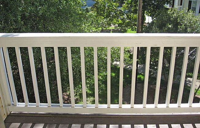 Charming 2BR Townhome in Prime Chapel Hill Location – Water Included!