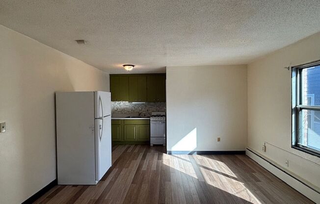 405 Fairview Ave N