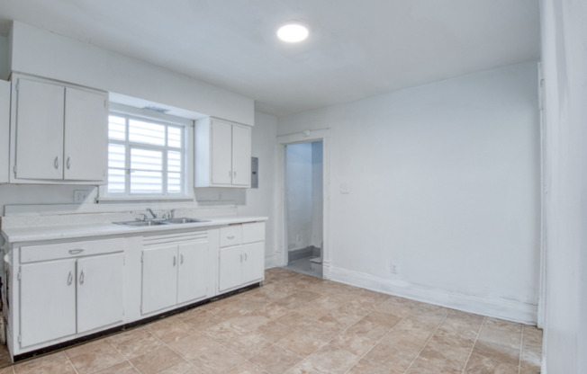 625 WALNUT ST