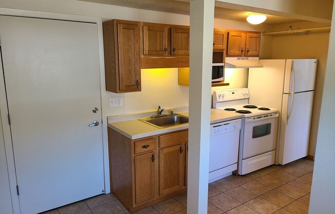 1 bed, 1 bath, 550 sqft, $1,000, Unit 3715-110
