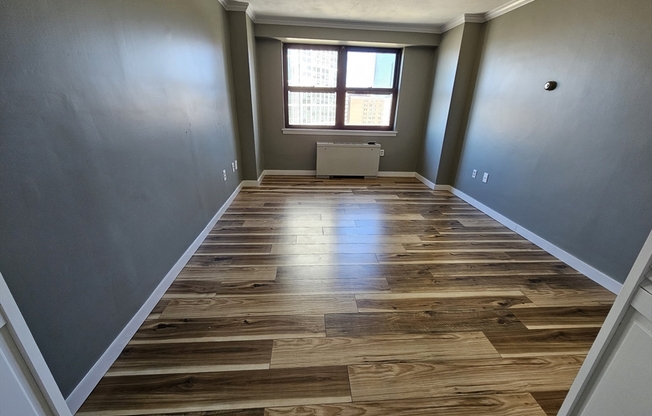 1 bed, 1 bath, 802 sqft, $3,150, Unit 10J