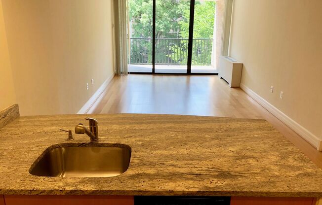 Studio, 1 bath, 460 sqft, $2,813, Unit 0627