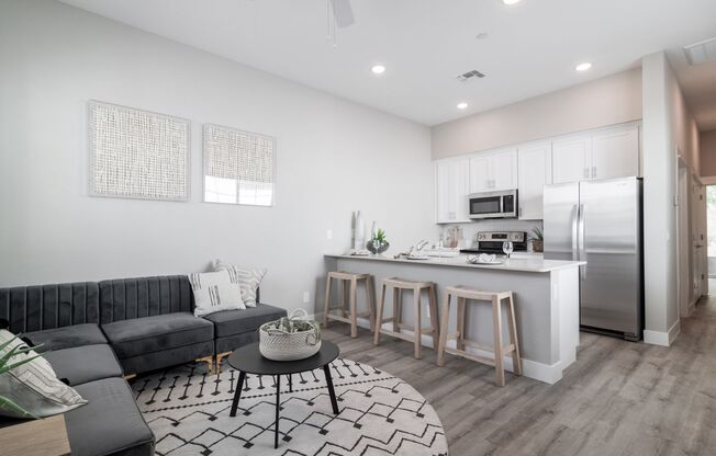 1 bed, 1 bath, 616 sqft, $1,824, Unit Unit 4