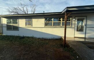 Newly Remodeled 3 Bedroom Home, Section 8 Welcome