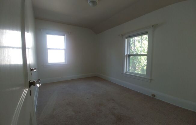 3 beds, 1 bath, $1,995