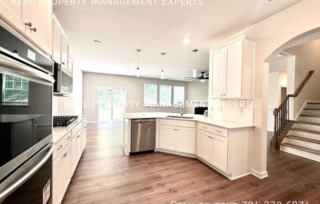 146 DOGWOOD GRV PL