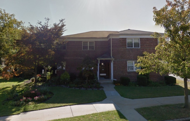196 38 POMPEII AVE