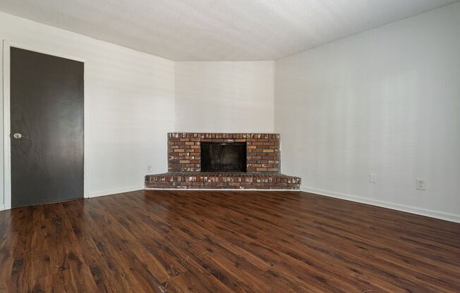 2 beds, 1 bath, 1,070 sqft, $1,497, Unit 1208G