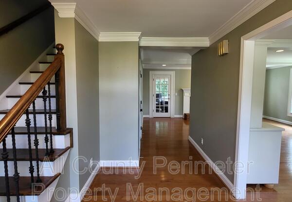 2551 TANAGER CT