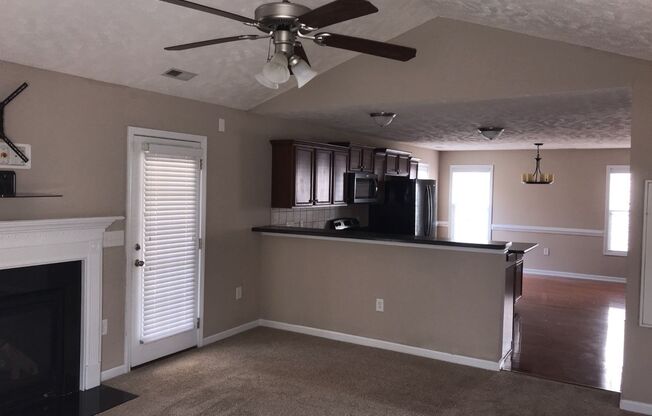 3 beds, 2.5 baths, $1,900