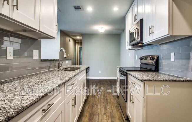 8010 DOREEN AVE