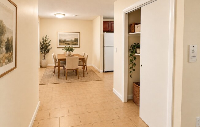 2 beds, 1 bath, 799 sqft, $2,400, Unit L2