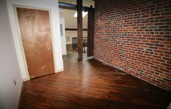 1 bed, 1 bath, 953 sqft, $1,575, Unit APT 31W