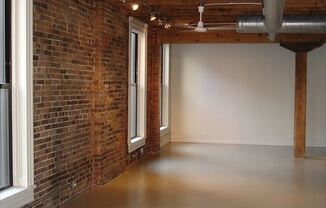 15 E Gay St
