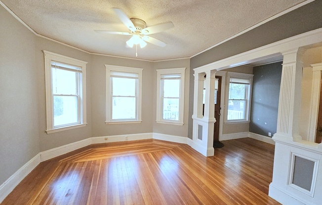 11 BARTON ST