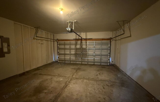 4 beds, 2.5 baths, 2,450 sqft, $2,199