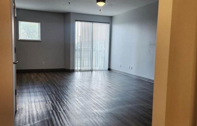 Studio, 1 bath, 519 sqft, $1,095, Unit 111-201