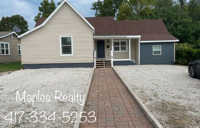 3 Bedroom, 2 Bath Home in Downtown Branson, MO