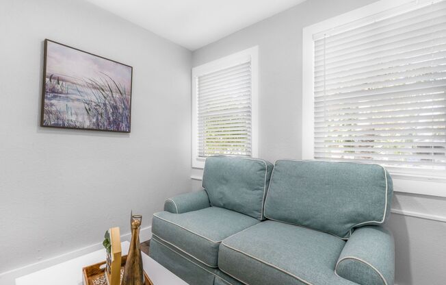 1 bed, 1 bath, 550 sqft, $1,890, Unit 1630 B