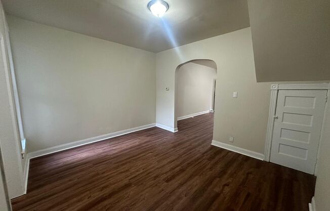 3 beds, 1 bath, $1,620