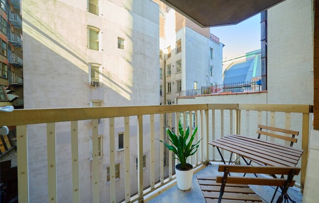 1 bed, 1 bath, $3,850, Unit 5B