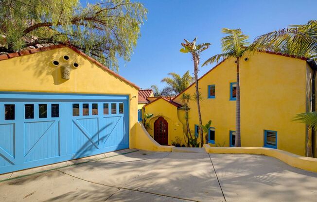 Glorious Gated Private 3 bed/ 3 bath Furnished Spanish Villa with Pool and Hot Tub in the Heart of Los Feliz!