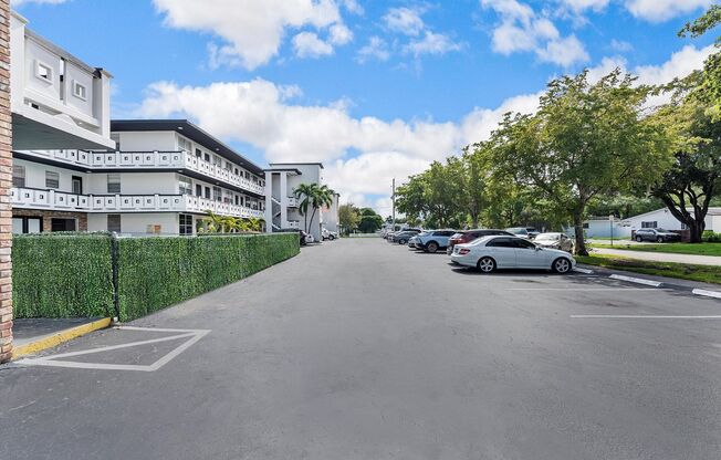 Hollywood - 1715 N 16th Avenue