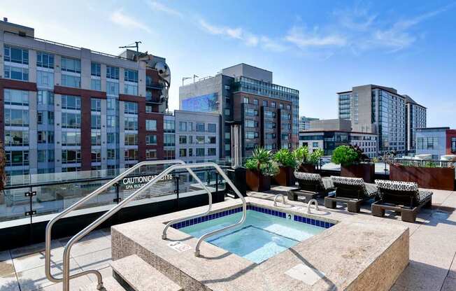 ARC LIGHT APARTMENTS
IN SOUTH PARK
SAN FRANCISCO, CA