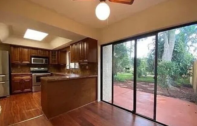 8321 SW 39 CT