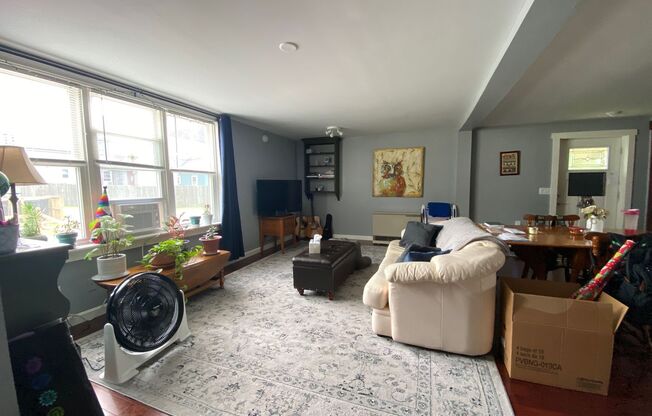 1 bed, 1 bath, $1,675, Unit Apt A