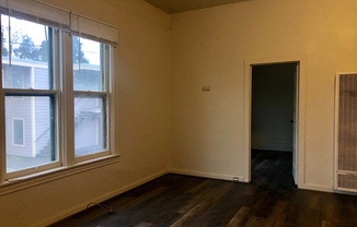 2 beds, 1 bath, $2,550