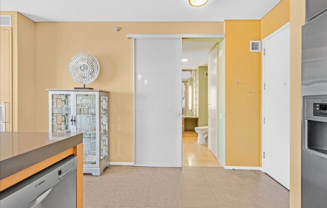 1 bed, 1 bath, $2,850