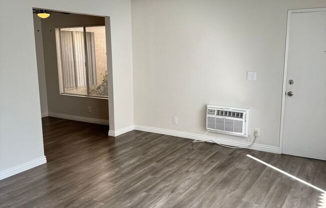 1 bed, 1 bath, 700 sqft, $2,100, Unit 02