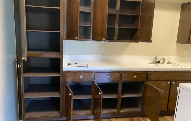 1 bed, 1 bath, 530 sqft, $1,240, Unit 689-02