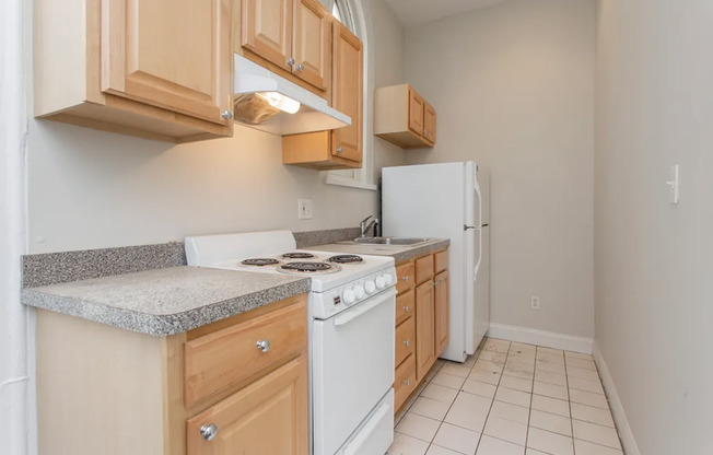 SPACIOUS 1BD/1BA IN THE HEART OF FAIRMOUNT