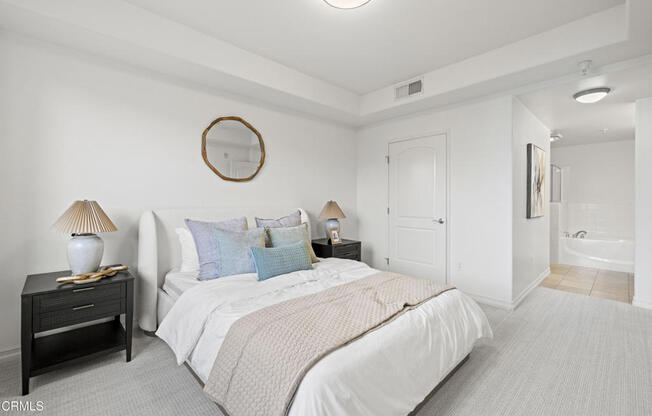 2 beds, 2 baths, 1,430 sqft, $4,000, Unit 611