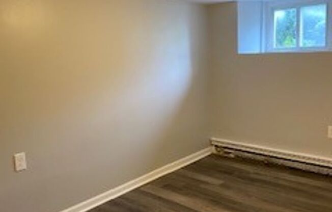 401 Raynor