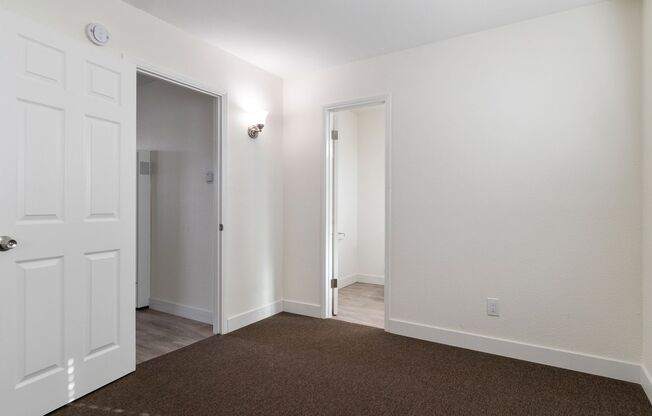 1 bed, 1 bath, $1,650, Unit 620-14