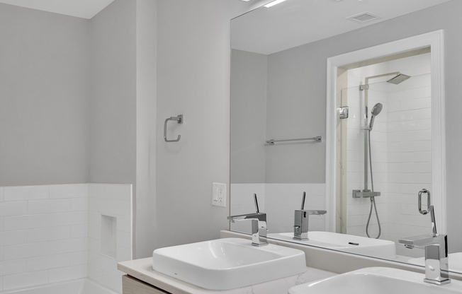 2 beds, 2.5 baths, 1,455 sqft, $4,900, Unit G6