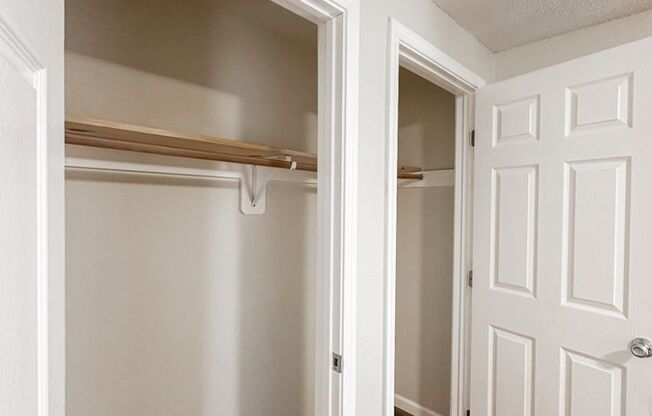 2 beds, 2 baths, 1,096 sqft, $1,525, Unit 1877A