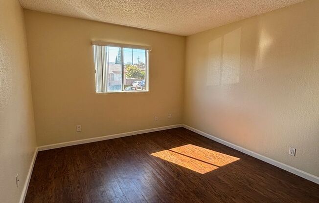3 beds, 2 baths, 1,050 sqft, $2,775, Unit 2573-08