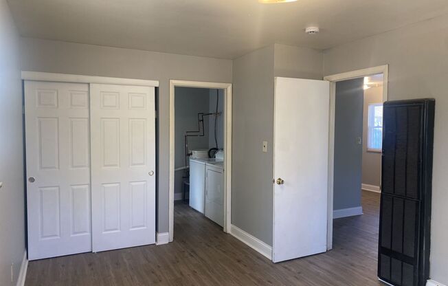 1 bed, 1 bath, 576 sqft, $840, Unit 2208 McGuffey Rd