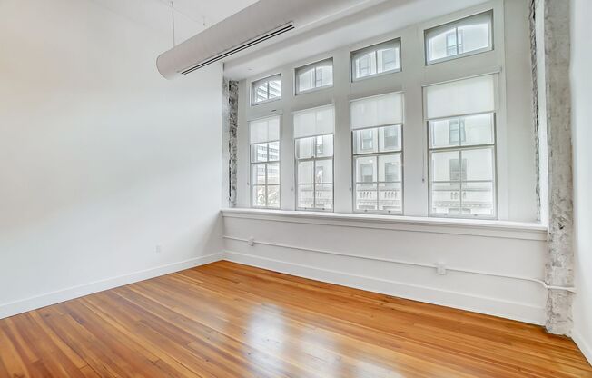 1 bed, 1 bath, 810 sqft, $1,940, Unit 100-403