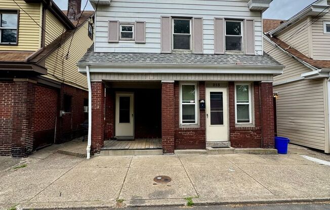 215 Spencer Avenue